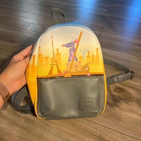 Loungefly Disney Pixar Ratatouille Stirring‎ Pot Remy Emile Mini Backpack - Picture 1 of 4
